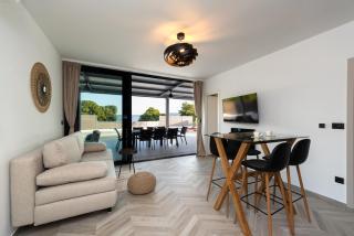 Beach Haven house with pool and Jacuzzi - Kaštela - 6