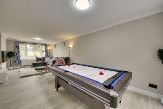 Luxurious quiet 5-bedroom house. - - 6