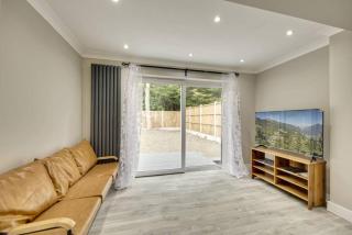 Luxurious quiet 5-bedroom house. - - 5