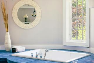 The Villa Bed and Breakfast - Westerly - 6