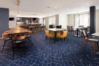 Courtyard by Marriott Dallas Plano in Legacy Park - Plano - 8