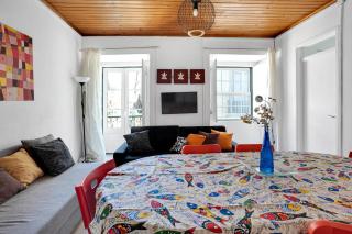 Group-Friendly Apt in the Heart of Bairro Alto - Lissabon - 9