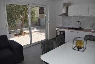 M&M Apartments with pool - Kastel Luksic - 3
