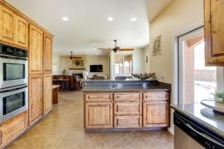 Yucca Valley Home with Private Hot Tub and Mtn Views! - 2