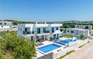 Beautiful Home In Pula - 4