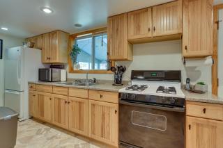Huguenot Retreat with Screened Porch and Lake Access! - Glen Spey - 1