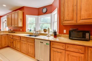 Glen Spey Home w/ Grill ~ 5 Mi to Delaware River - 3