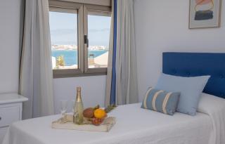 Apartment Holiday 5 Beachfront Corralejo By Holidays Home - Corralejo - 9