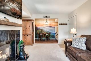Bear Pause Retreat/Steps to Pkwy/With Indoor Pool - Gatlinburg - 6