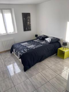 Petite maison avec 2 chambres - - 3