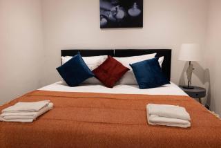 3 bedroomFlat-Free parking-wifi-parking-8people - Londra - 8