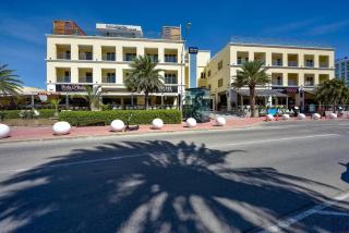 The Cove - Location is everything! - Luxurious - Free parking - Palm-Eagle Beach - 1