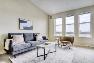 San Bruno 1BR w Pool Gym WD nr highways SFO-812 - San Bruno - 0