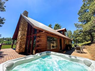 Runway Cabin Retreat With Private Hot Tub! - Duck Creek Village - 0