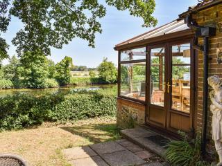 Holly Lodge - Bramerton - 8