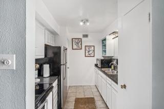 Dallas Condo with Pool Access about 4 Mi to Downtown! - 3