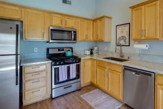 Truckee Retreat with Fireplace and Community Amenities - 1