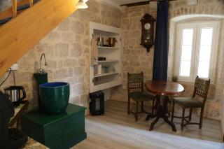 Golubica - Stari Grad - 4