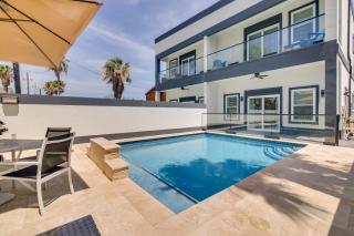 South Padre Island Retreat Private Pool! - 0
