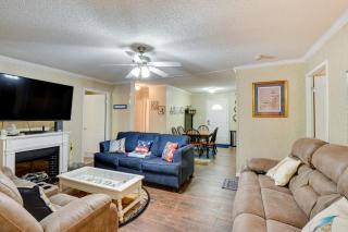 Lakefront Fair Play Vacation Rental, Pets Welcome! - 6