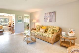 Private Dock and Lanai Waterfront Cape Coral Home! - Cape Coral - 6