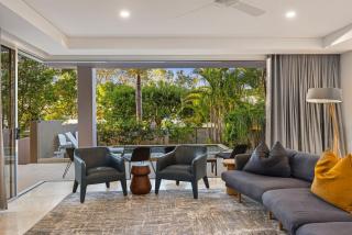 1 215 Gympie Terrace Noosaville - 2