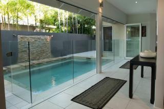 2/24 Donkin - Luxury - Absolute Beachfront - Mission Beach - 9