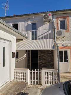 Apartments with a parking space Povile, Novi Vinodolski - 16127 - Povile - 0