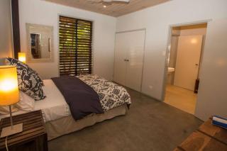 The Beach Cottage - Absolute Beachfront - South Mission Beach - 5