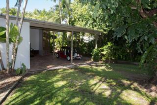 The Beach Cottage - Absolute Beachfront - South Mission Beach - 1