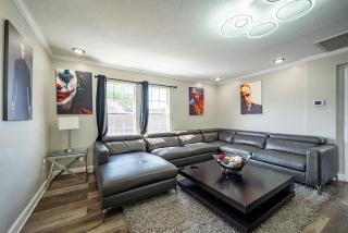 3BR HOME SLEEPS 8 DOWNTOWN Med CTR /pet/EV - Houston - 9