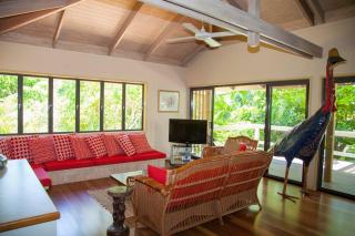 Breeya - A great tropical escape. Sleeps 9 - Mission Beach - 7
