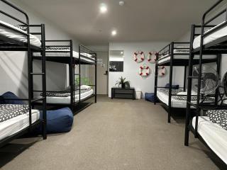 Sow and Piglets Guesthouse - 1