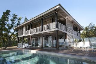 Magic Beach House - Absolute Beachfront - South Mission Beach - 9