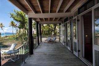 Magic Beach House - Absolute Beachfront - South Mission Beach - 3