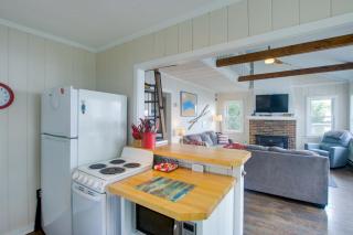 Cozy Fremont Cottage on Lake Poygan and Fishing Dock - 1