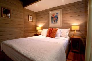 Banfield No 2 - Absolute Beachfront Bungalow - South Mission Beach - 6