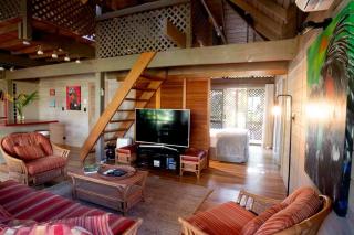 Banfield No 2 - Absolute Beachfront Bungalow - South Mission Beach - 4