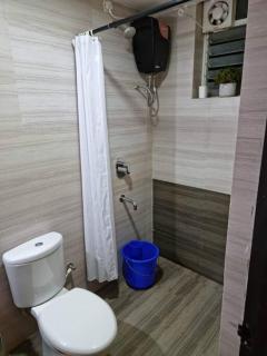 Luxury 2BHK Apt with Pool View @BAGA BEACH - 3