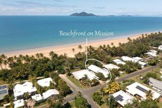 Beachfront on Mission - Absolute Beachfront - Mission Beach - 0