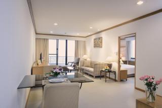 Riverine Place Hotel and Residence - 9