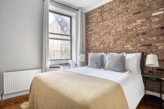 East Village 2br w balcony wd nr subway NYC-1191 - New York - 3