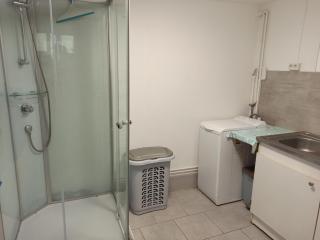 Gîte convivial avec 3 chambres, proche du patrimoine historique, cour et équipements inclus - FR-1-589-38 - 6