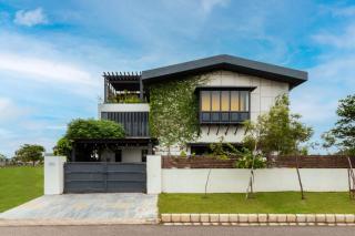 StayVista's The Barn House - Farm-View Villa with with bonfire, Indoor Pool & Bar - 9