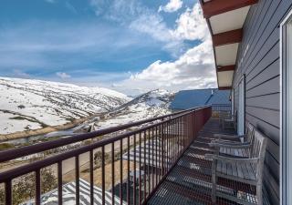 Guthega Inn - Perisher Valley - 2