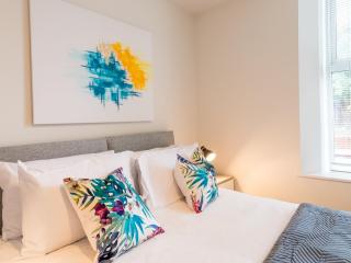 Perfectly located 2 bed townhouse in Shrewsbury - Pass the Keys - 4