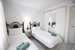 Two Bedroom Bellaluz Apartment With Large Patio - Atamaría - 2