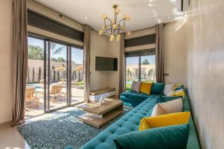 Villa Leila,piscine , grand jardin, jeux , cuisinière - Marrakech - 5