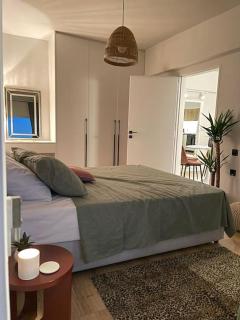 Cozy apartment opposite the beach - Athens - 6