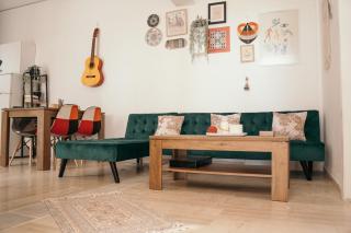 Villager's Art Apartment - Paradisi - 3